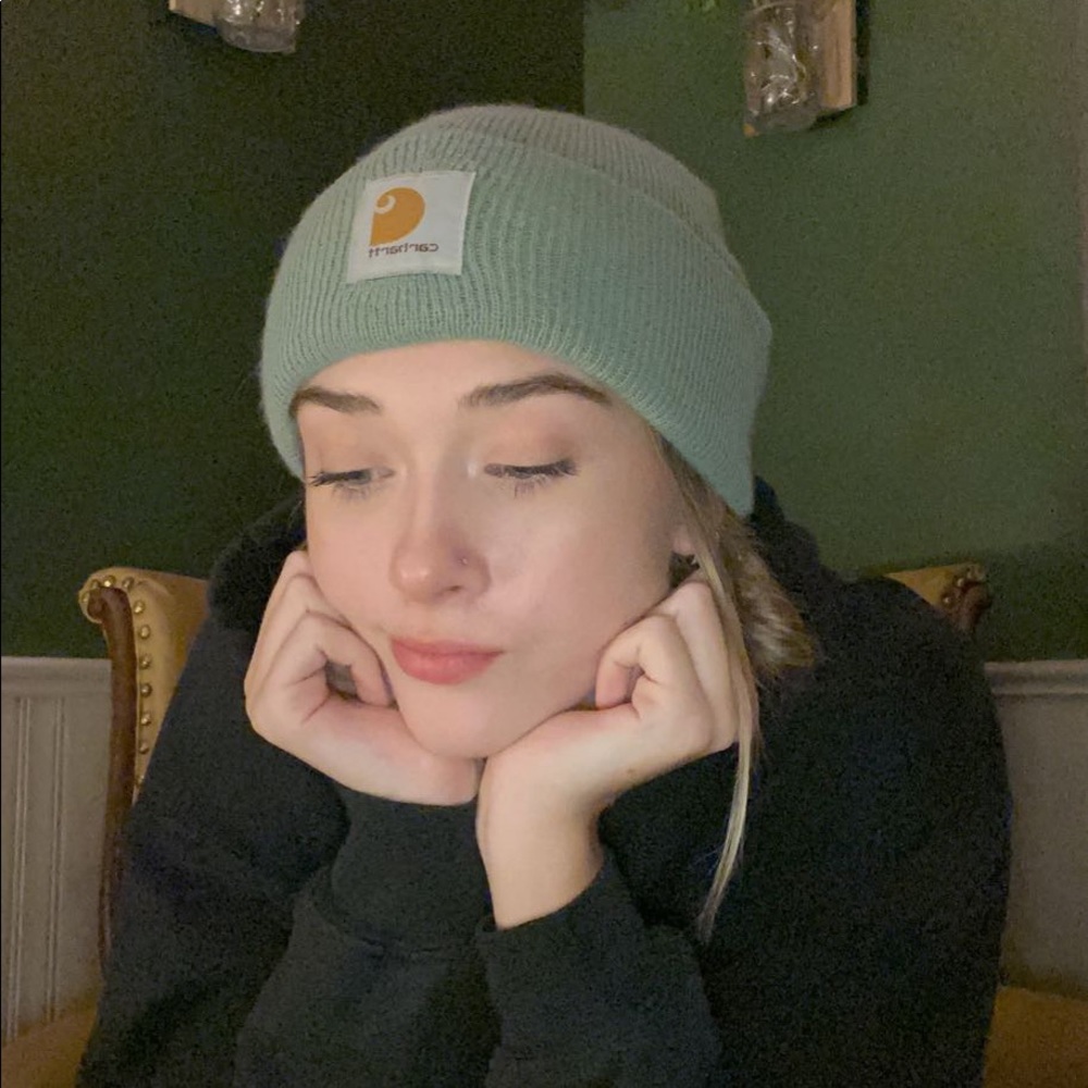 Meet your Posher, Adeline